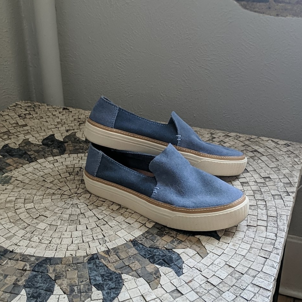 Toms royal blue suede slip on sneakers